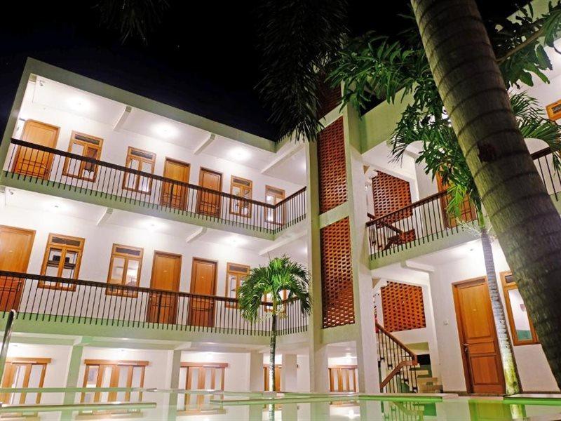 Liberta Malioboro South Hotel Yogyakarta Exterior photo